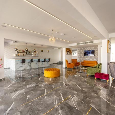Milea Hotel Ayia Napa Exterior foto