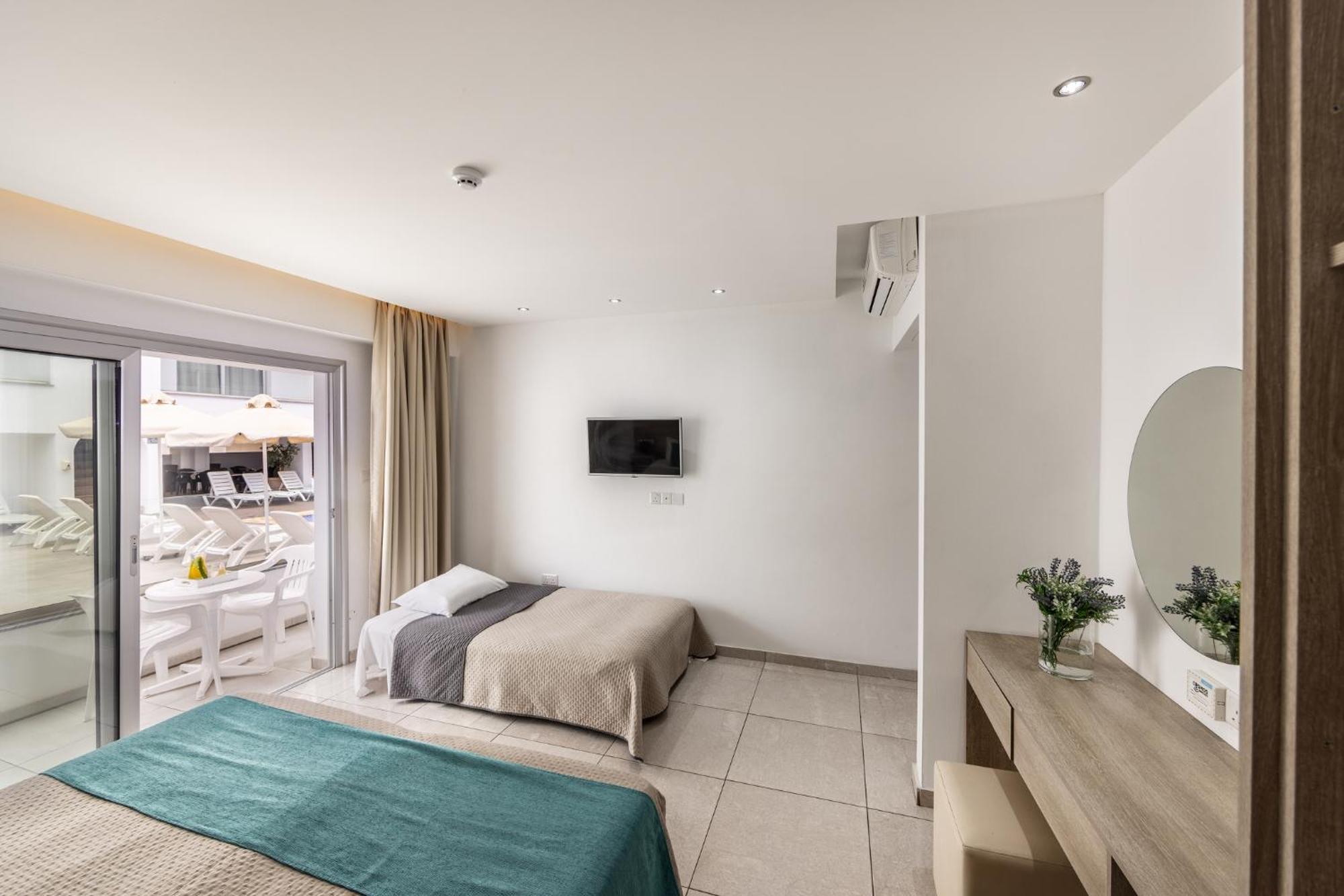 Milea Hotel Ayia Napa Habitación foto