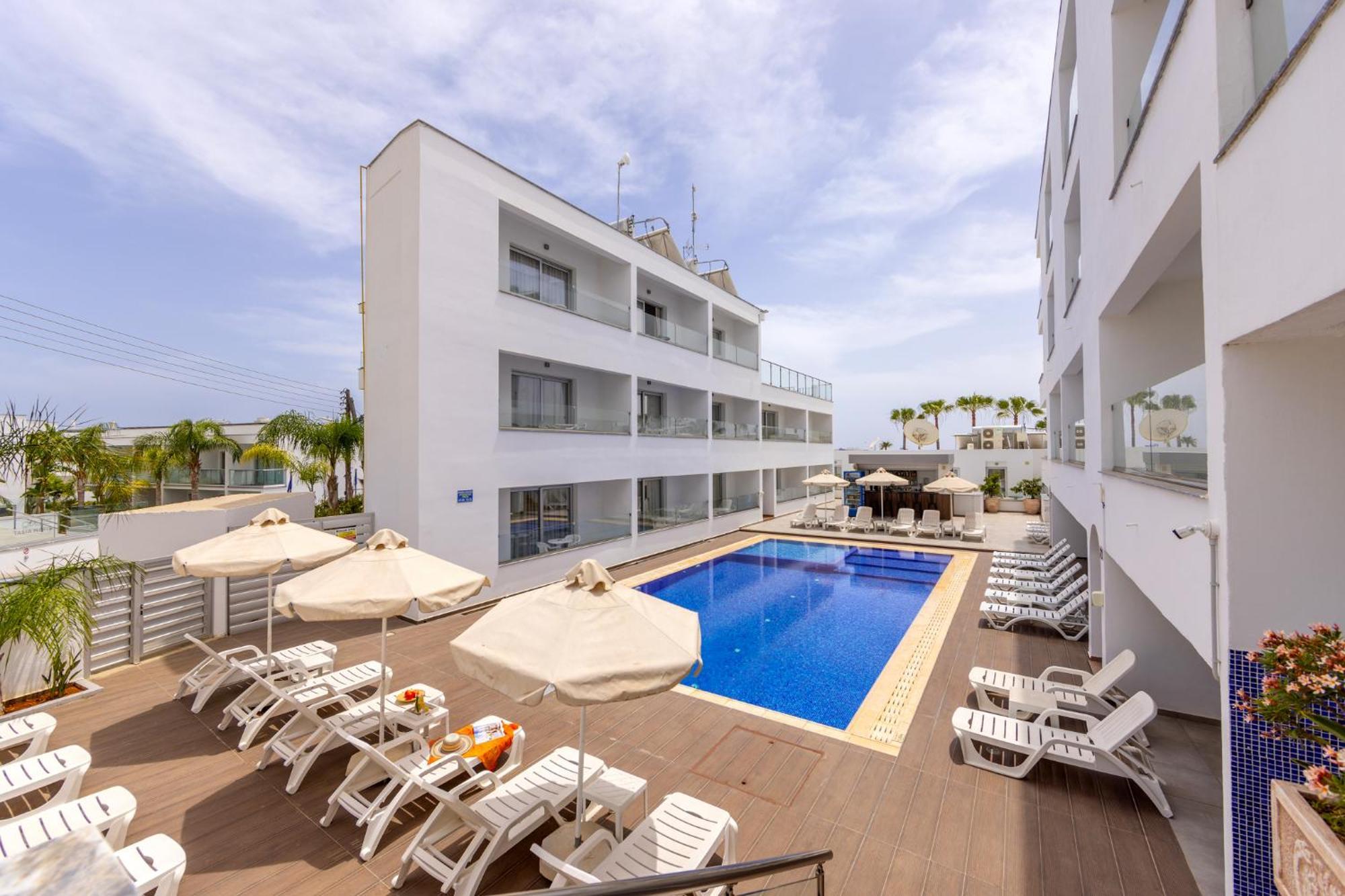 Milea Hotel Ayia Napa Exterior foto